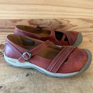 Keen PRESIDIO II Mary Jane Cross Strap Shoes in Red Rust Sandals size 8.5